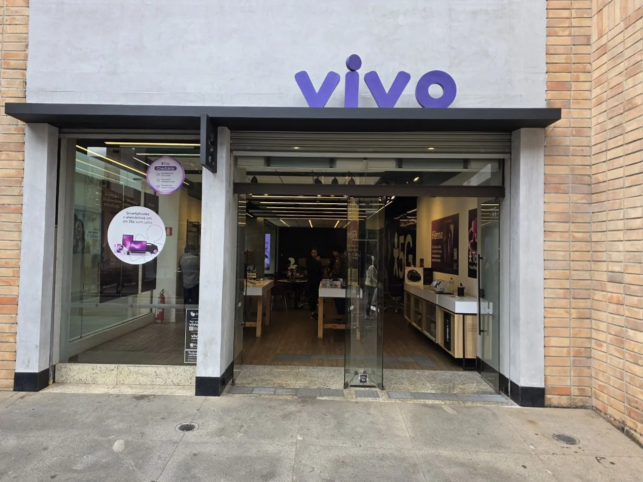 Fachada da loja Vivo Barbacena · Centro