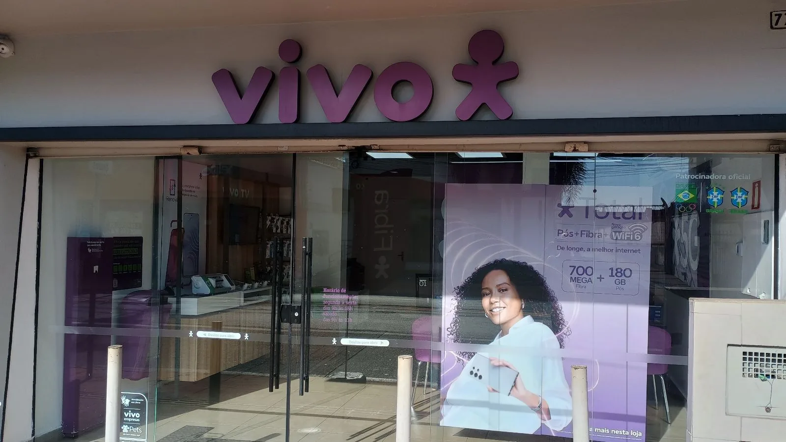 Fachada da loja Vivo Ribeirão Preto · Dom Pedro